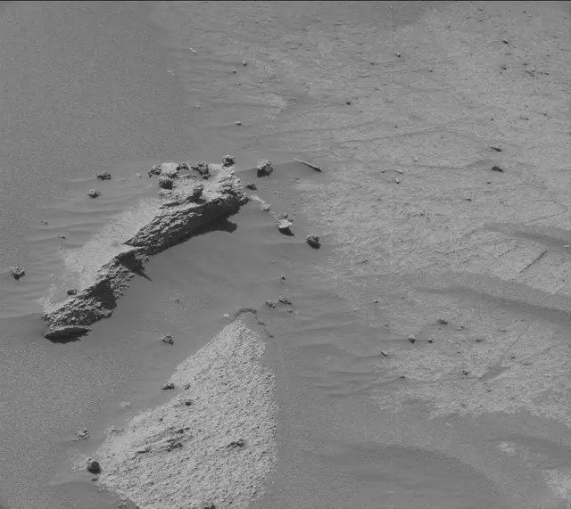 Sol 3251: Mast Camera (Mastcam)