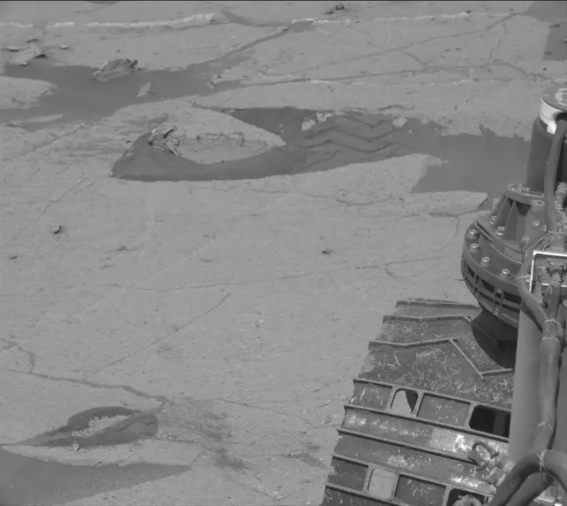Sol 3251: Mast Camera (Mastcam)
