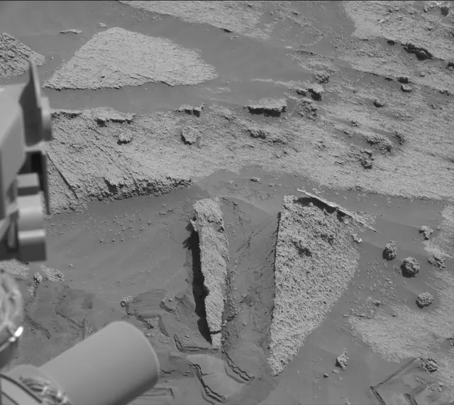 Sol 3251: Mast Camera (Mastcam)