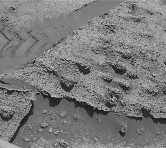 Sol 3251: Mast Camera (Mastcam)
