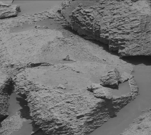 Sol 3251: Mast Camera (Mastcam)