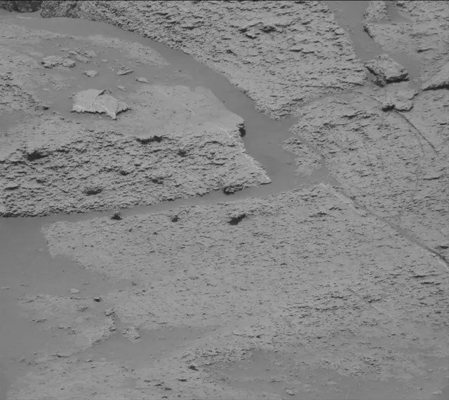 Sol 3251: Mast Camera (Mastcam)