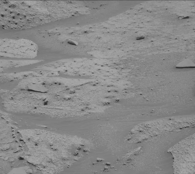Sol 3251: Mast Camera (Mastcam)
