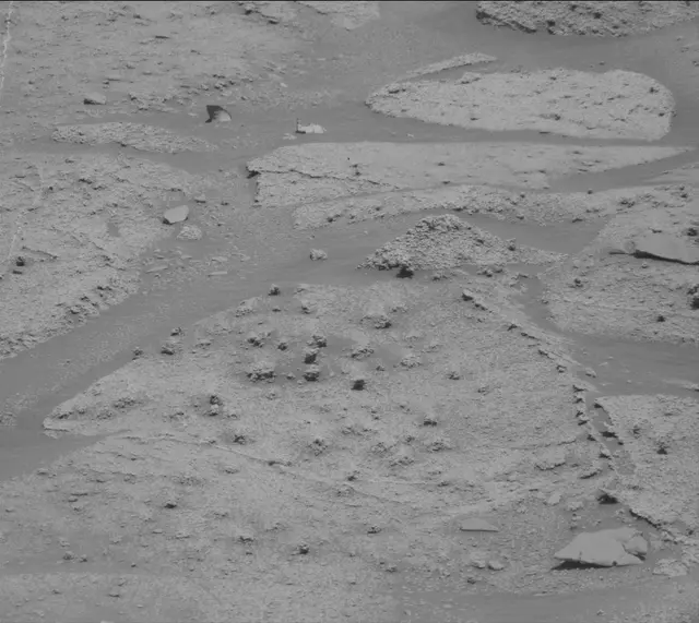 Sol 3251: Mast Camera (Mastcam)