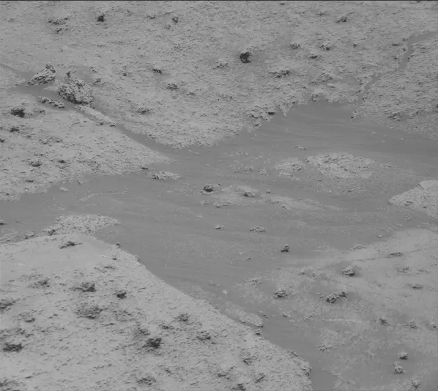 Sol 3251: Mast Camera (Mastcam)