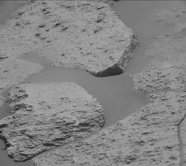 Sol 3251: Mast Camera (Mastcam)