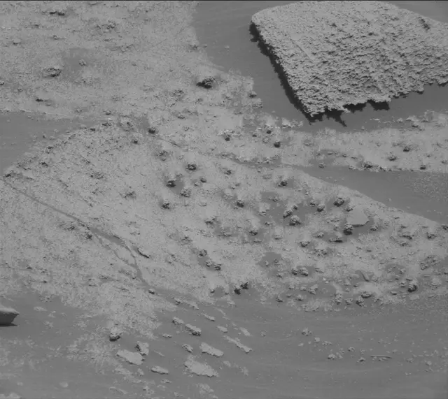 Sol 3251: Mast Camera (Mastcam)