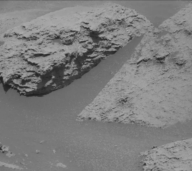 Sol 3251: Mast Camera (Mastcam)