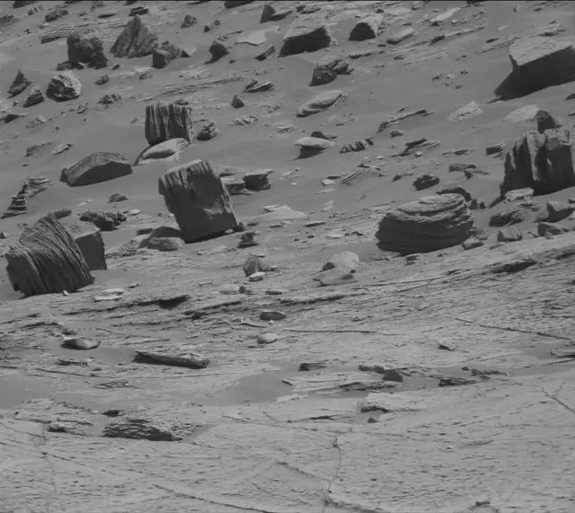 Sol 3251: Mast Camera (Mastcam)