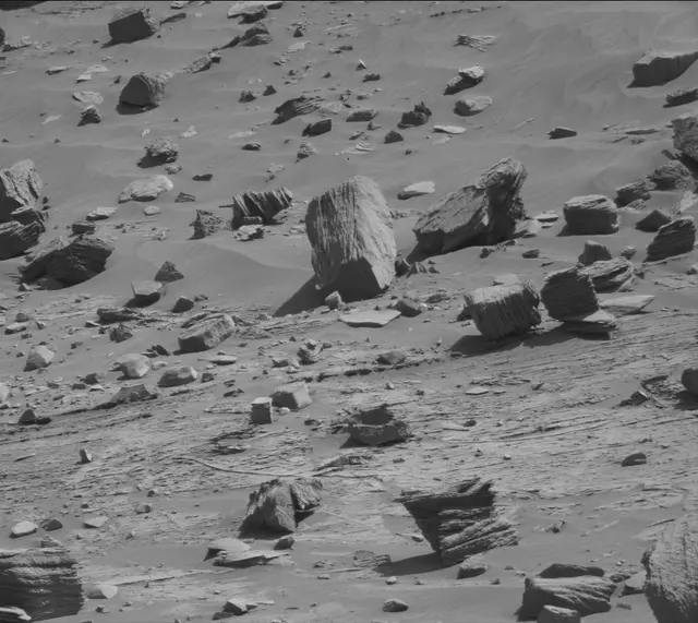 Sol 3251: Mast Camera (Mastcam)