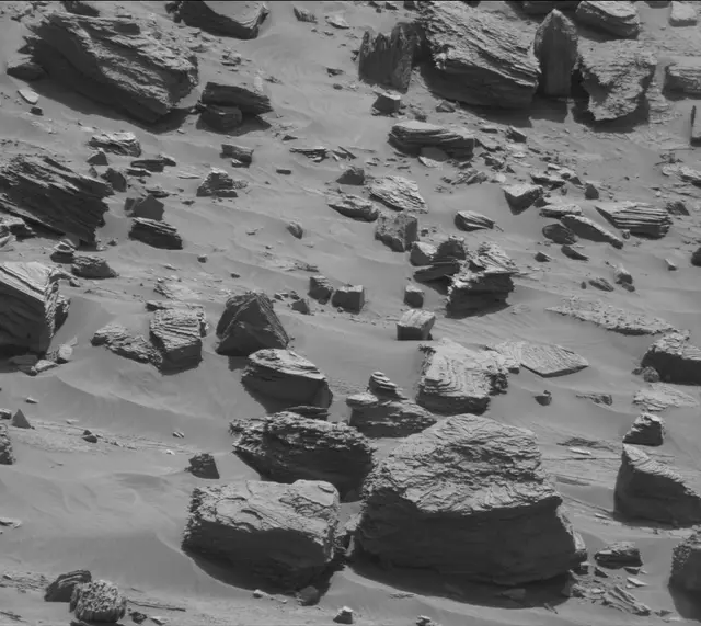 Sol 3251: Mast Camera (Mastcam)