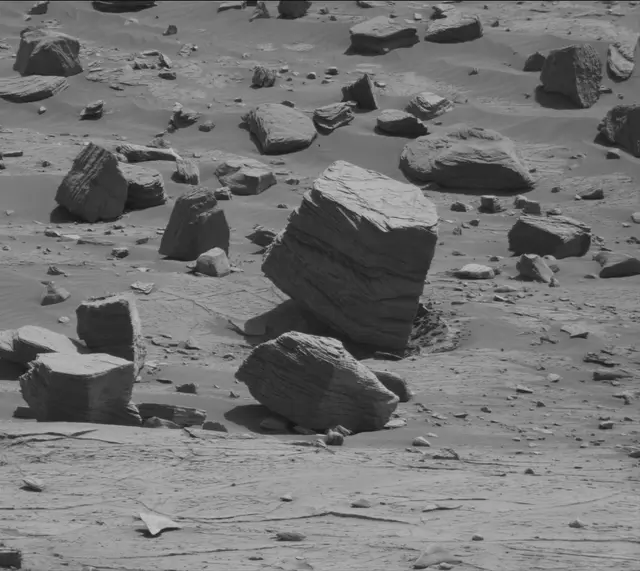 Sol 3251: Mast Camera (Mastcam)