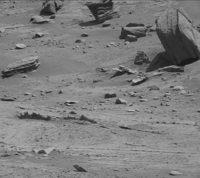 Sol 3251: Mast Camera (Mastcam)