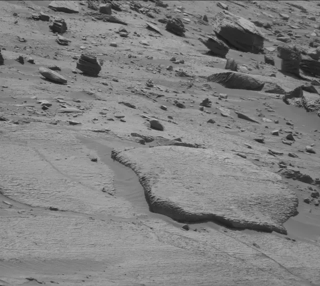 Sol 3251: Mast Camera (Mastcam)