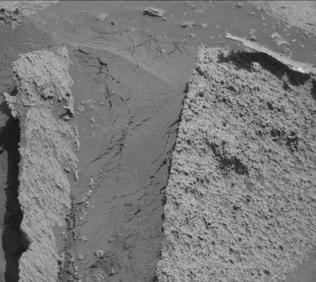 Sol 3251: Mast Camera (Mastcam)