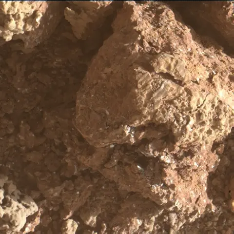 Sol 3272: Mars Hand Lens Imager (MAHLI)