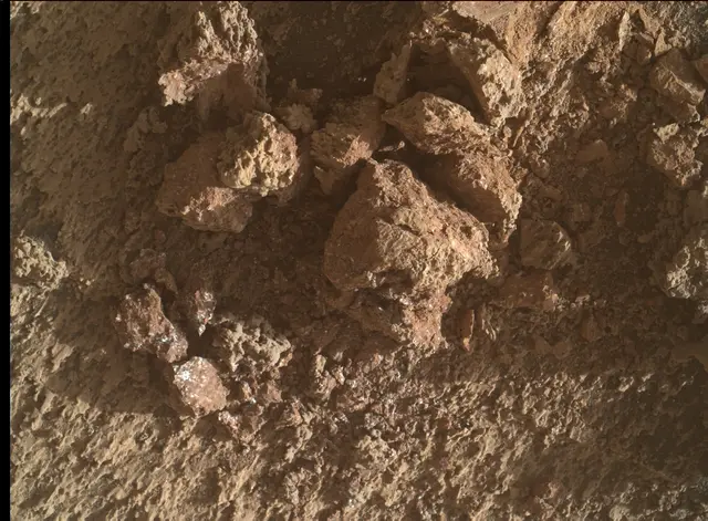 Sol 3272: Mars Hand Lens Imager (MAHLI)