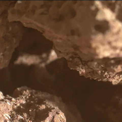 Sol 3272: Mars Hand Lens Imager (MAHLI)