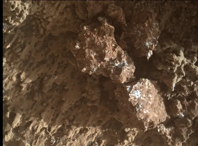 Sol 3272: Mars Hand Lens Imager (MAHLI)