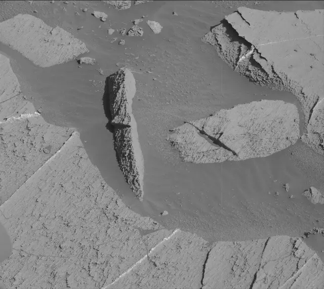 Sol 3274: Mast Camera (Mastcam)