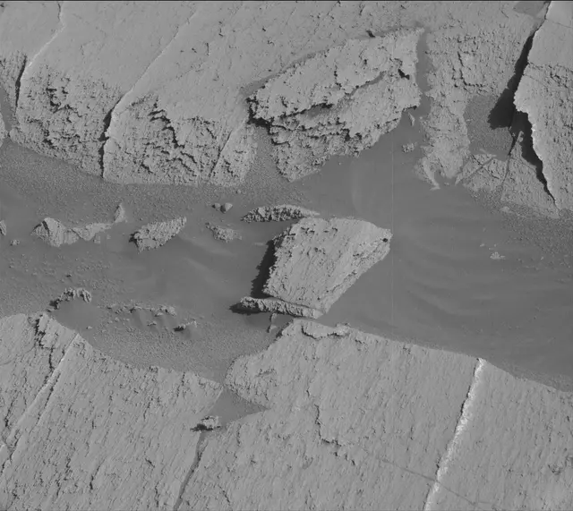 Sol 3274: Mast Camera (Mastcam)