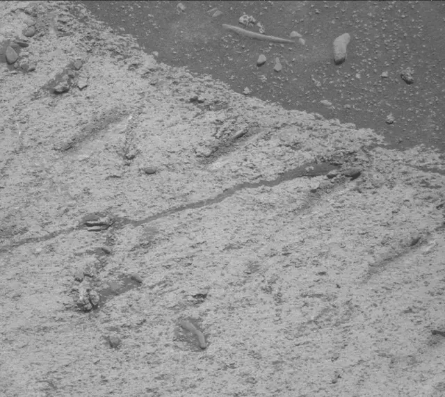 Sol 3274: Mast Camera (Mastcam)