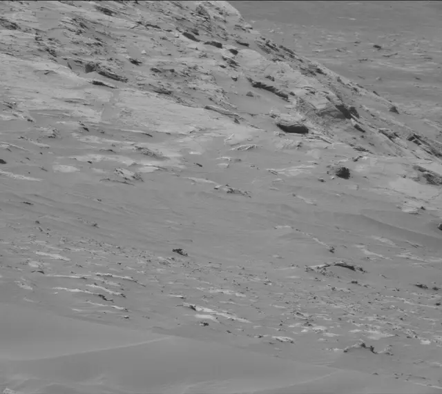 Sol 3274: Mast Camera (Mastcam)
