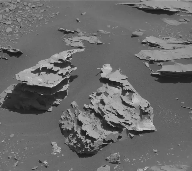 Sol 3292: Mast Camera (Mastcam)