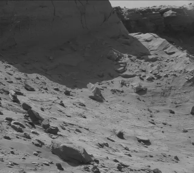 Sol 3301: Mast Camera (Mastcam)