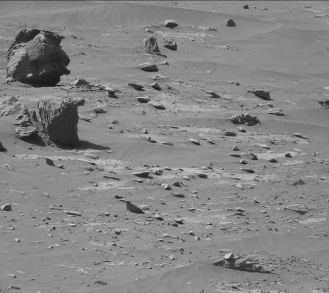 Sol 3301: Mast Camera (Mastcam)