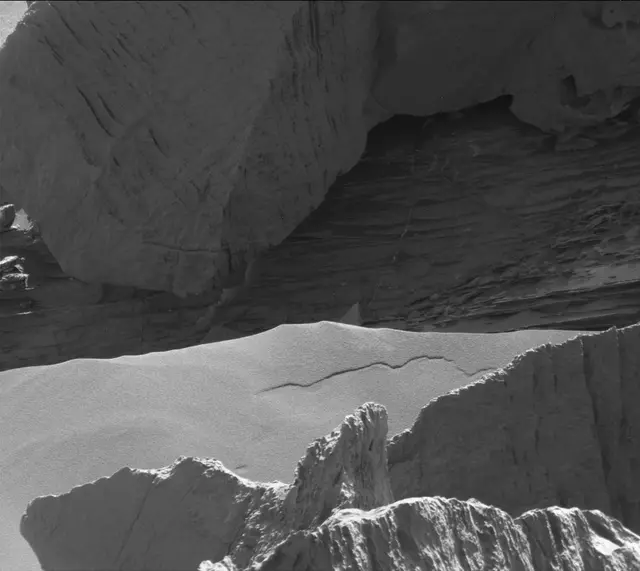 Sol 3312: Mast Camera (Mastcam)