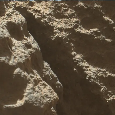 Sol 3316: Mars Hand Lens Imager (MAHLI)