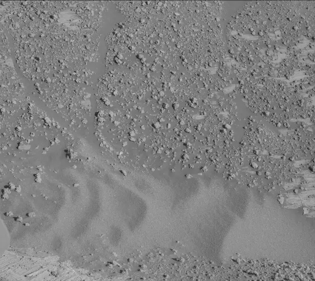 Sol 3319: Mast Camera (Mastcam)