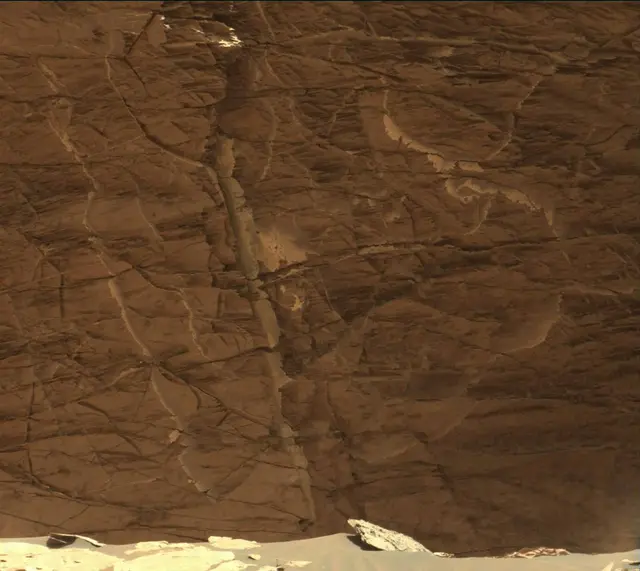 Sol 3319: Mast Camera (Mastcam)