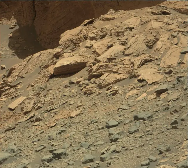 Sol 3319: Mast Camera (Mastcam)