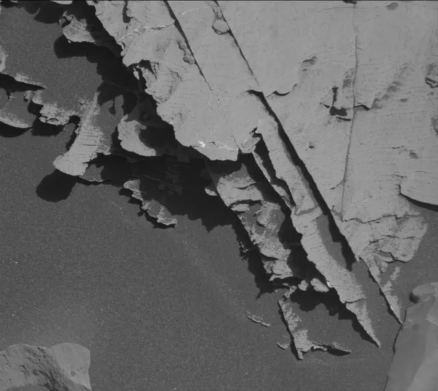 Sol 3319: Mast Camera (Mastcam)