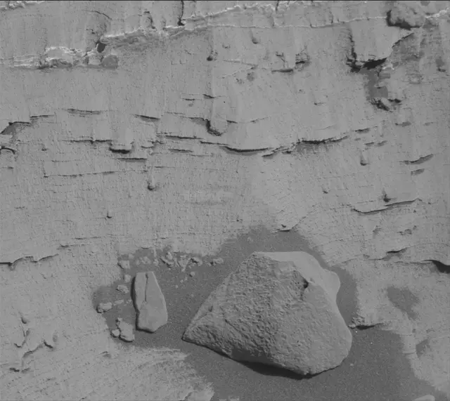 Sol 3319: Mast Camera (Mastcam)