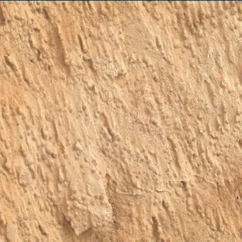 Sol 3321: Mars Hand Lens Imager (MAHLI)