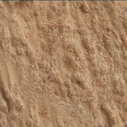 Sol 3321: Mars Hand Lens Imager (MAHLI)
