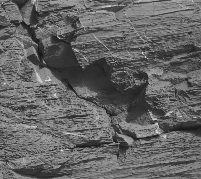 Sol 3322: Mast Camera (Mastcam)