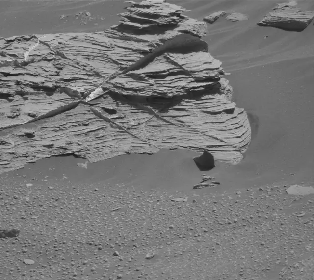 Sol 3322: Mast Camera (Mastcam)