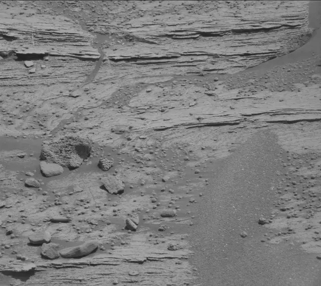 Sol 3322: Mast Camera (Mastcam)