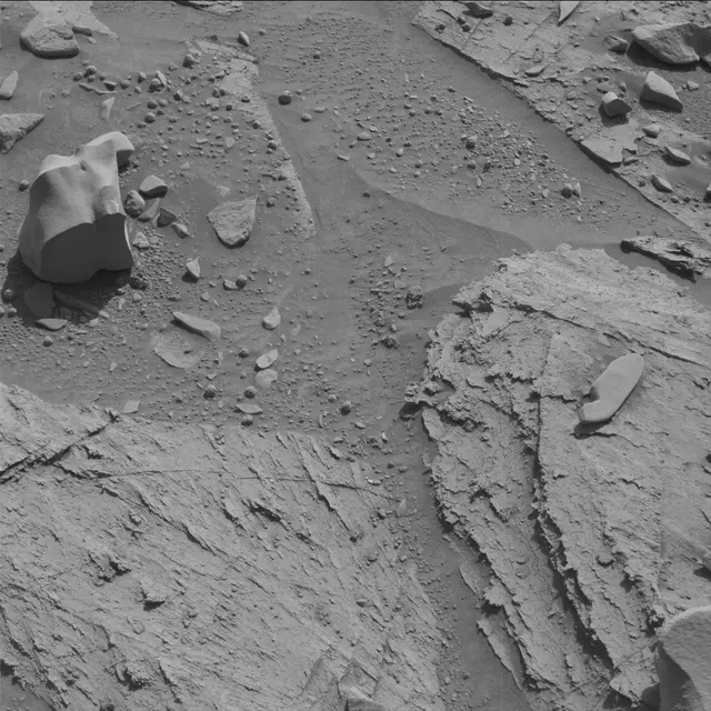 Sol 3329: Mast Camera (Mastcam)