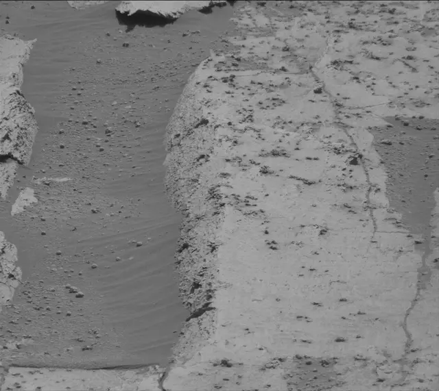 Sol 3329: Mast Camera (Mastcam)