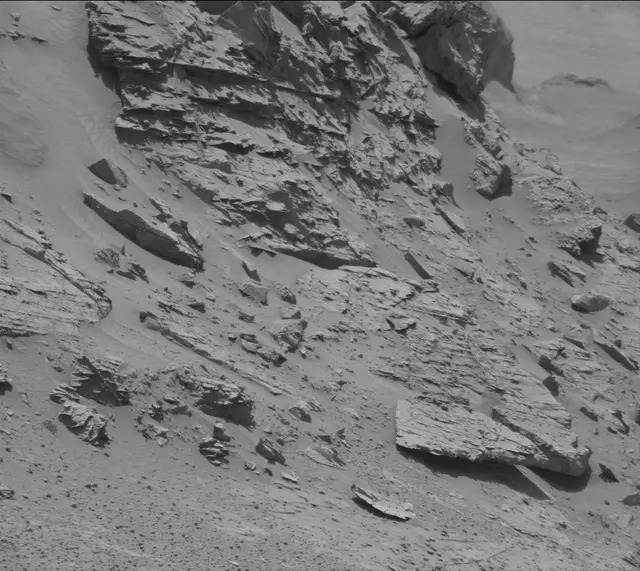 Sol 3329: Mast Camera (Mastcam)