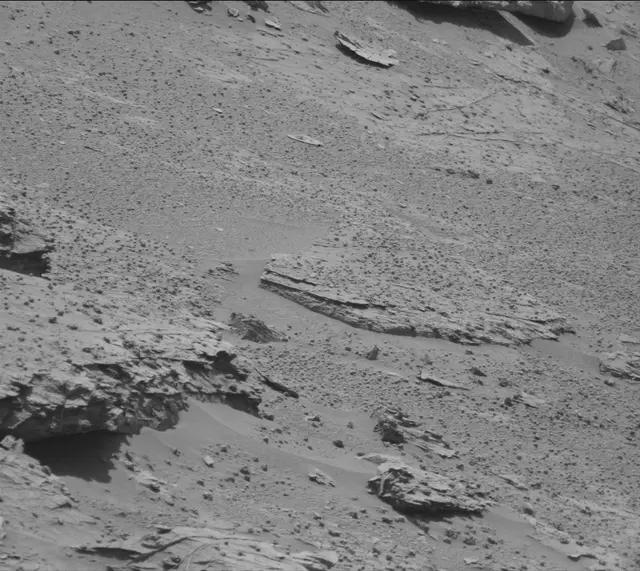 Sol 3329: Mast Camera (Mastcam)