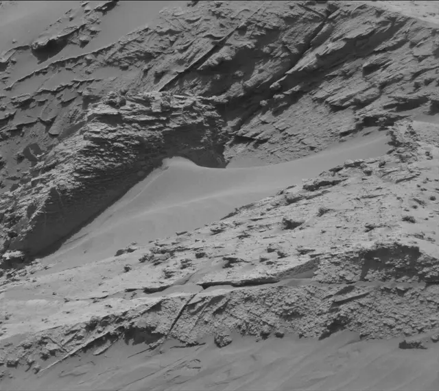 Sol 3329: Mast Camera (Mastcam)