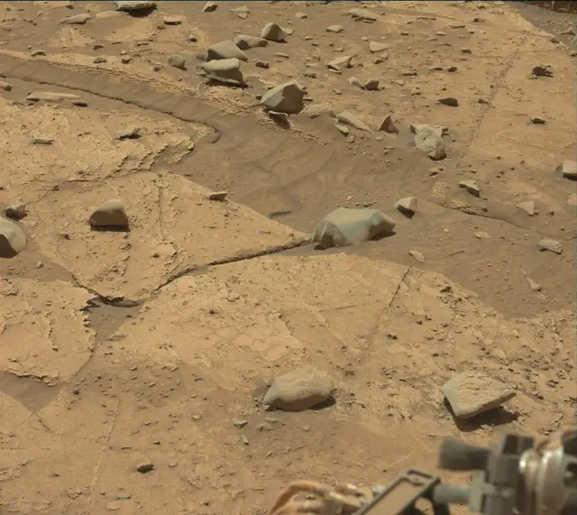 Sol 3330: Mast Camera (Mastcam)