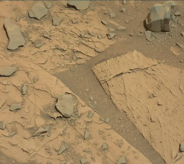Sol 3330: Mast Camera (Mastcam)