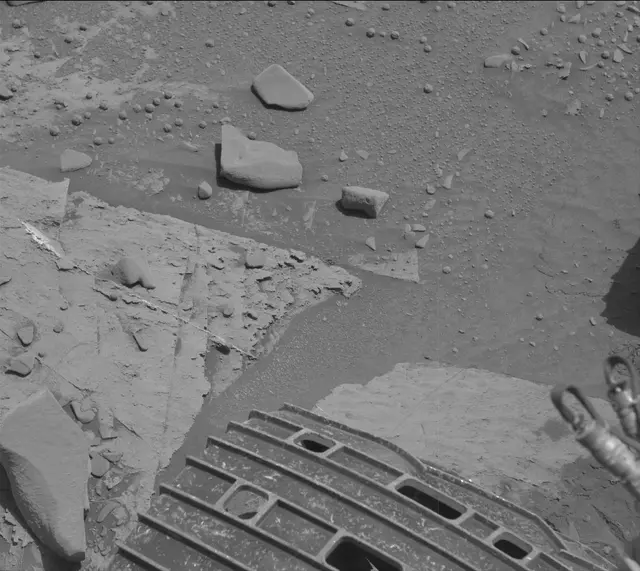Sol 3330: Mast Camera (Mastcam)